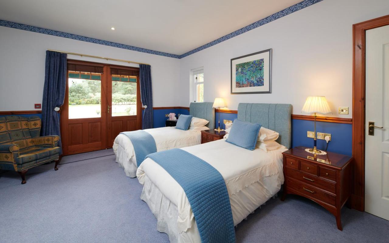 Daviot Lodge Экстерьер фото