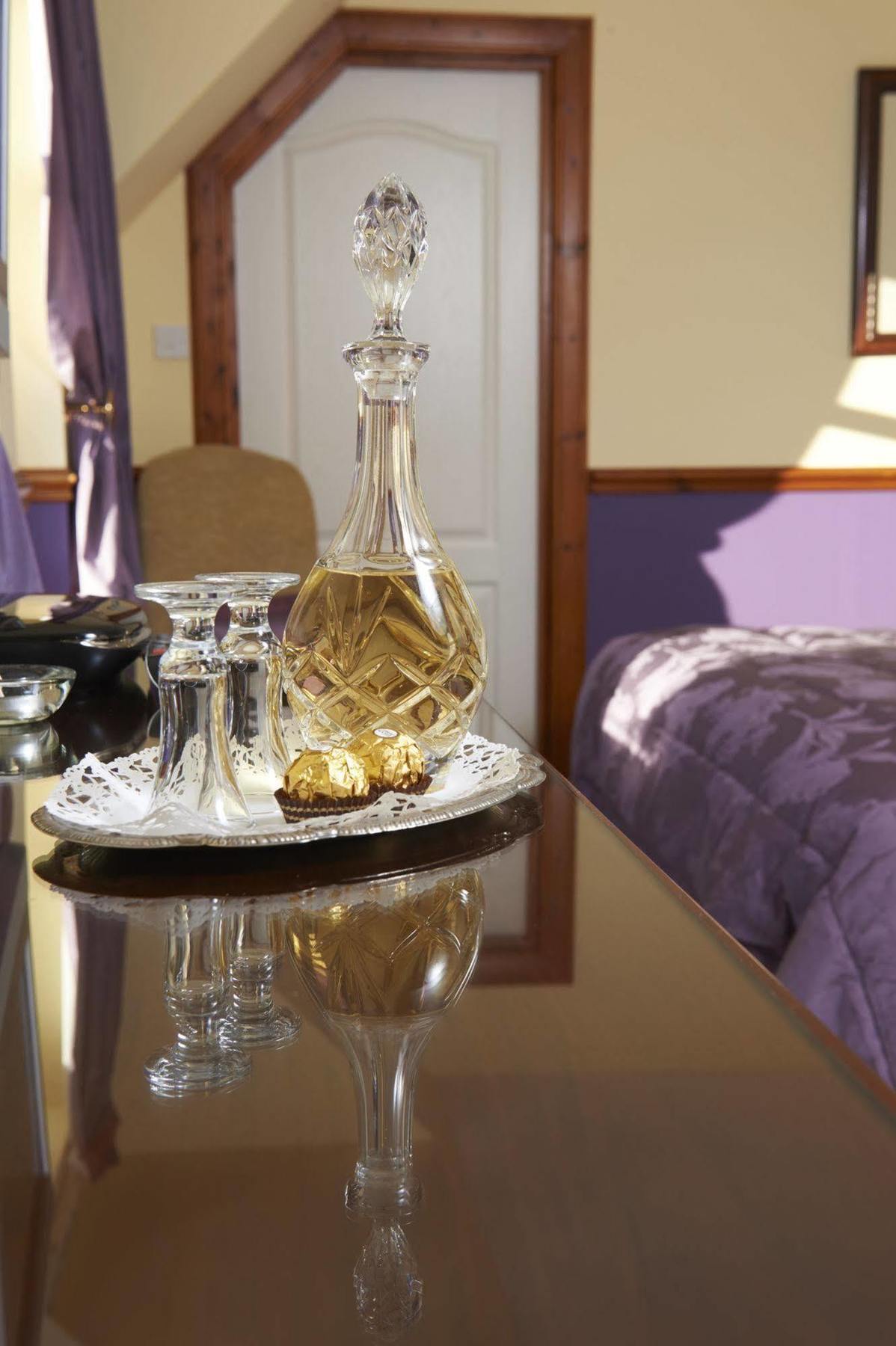 Daviot Lodge Экстерьер фото