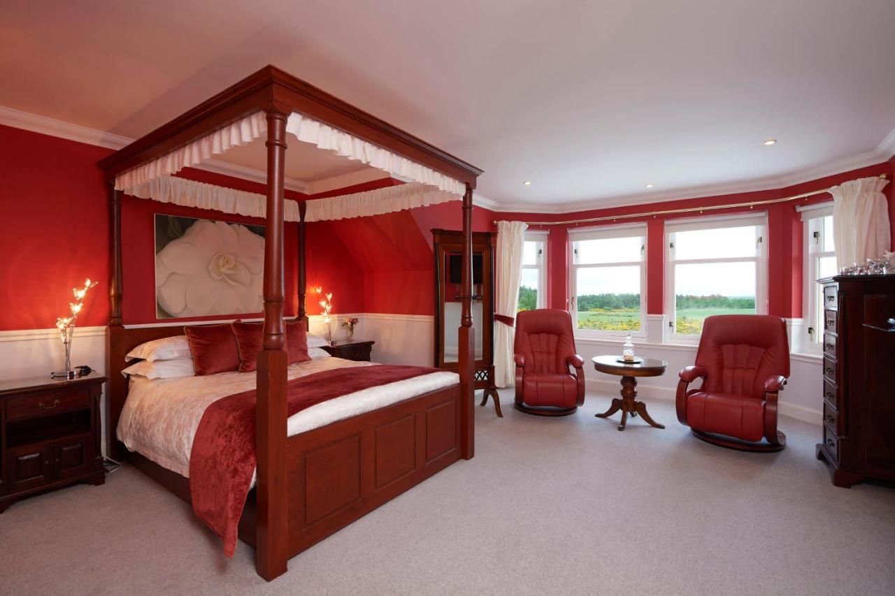 Daviot Lodge Экстерьер фото